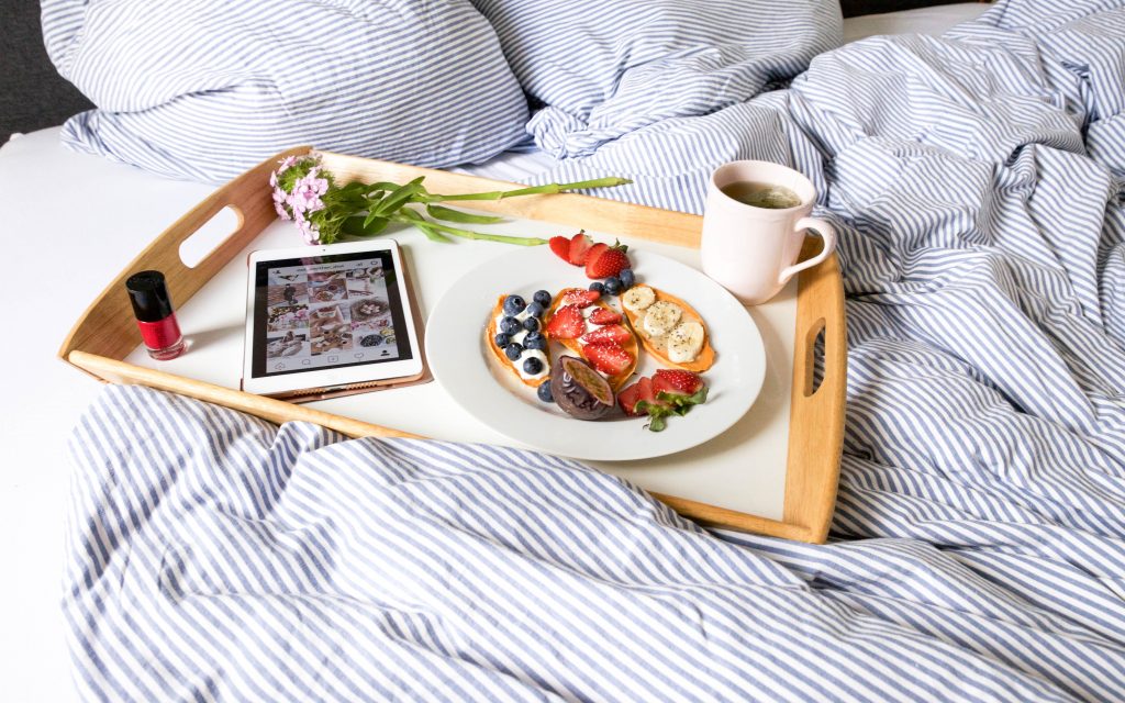Süßkartoffel Toast mit Obst