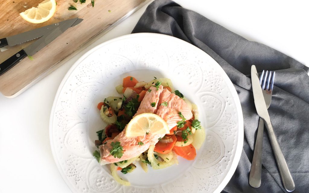 Lachs mit Fenchel-Karotten Gemüse